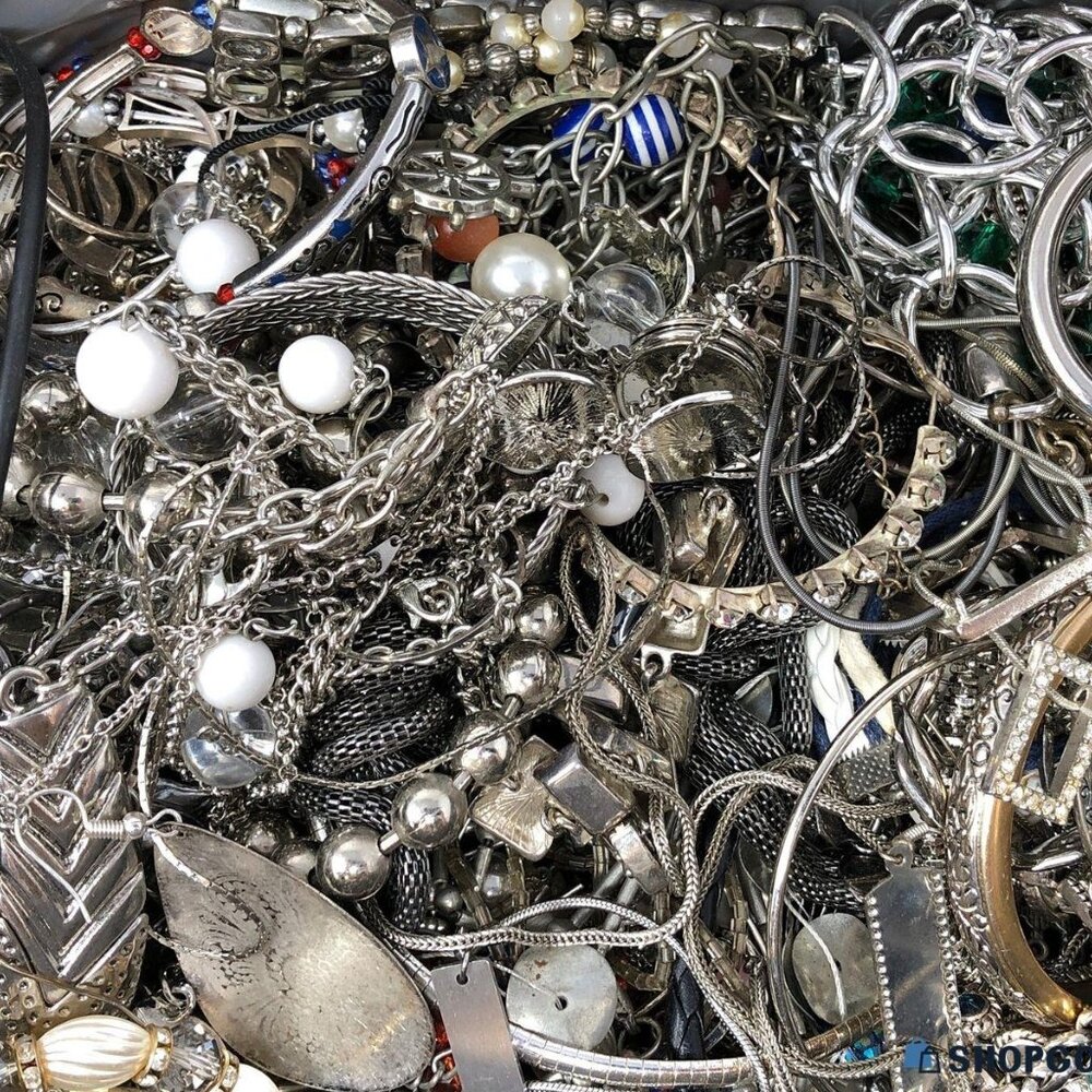 5lbs Bulk Vintage to Now Costume Wearable Women Jewelry Silver Tone Necklace